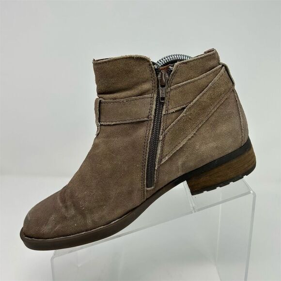 Born Jorgette Women's Heeled Ankle Booties Tan Taupe Brown Suede Size 8 Buckle - Picture 4 of 14